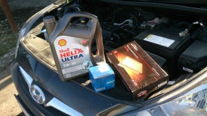 Как выполняется замена масла в двигателе Hyundai Solaris — Евросервис
